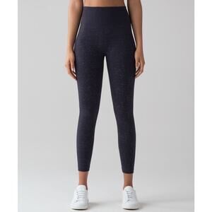 Lululemon Free To Flow 7/8 Tight in Midnight Navy/White